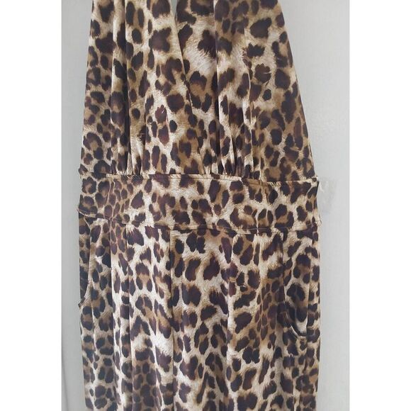 NWOT~VENUS Silky Leopard Print Front Slit Halter Style Jumpsuit Sz M - Picture 2 of 4